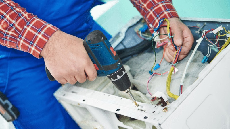 Büyükçekmece Termodinamik Termodinamik çamaşır makinesi kart tamiri – Su almama arızası orijinal parça ile giderildi. - Teknik servis örneği